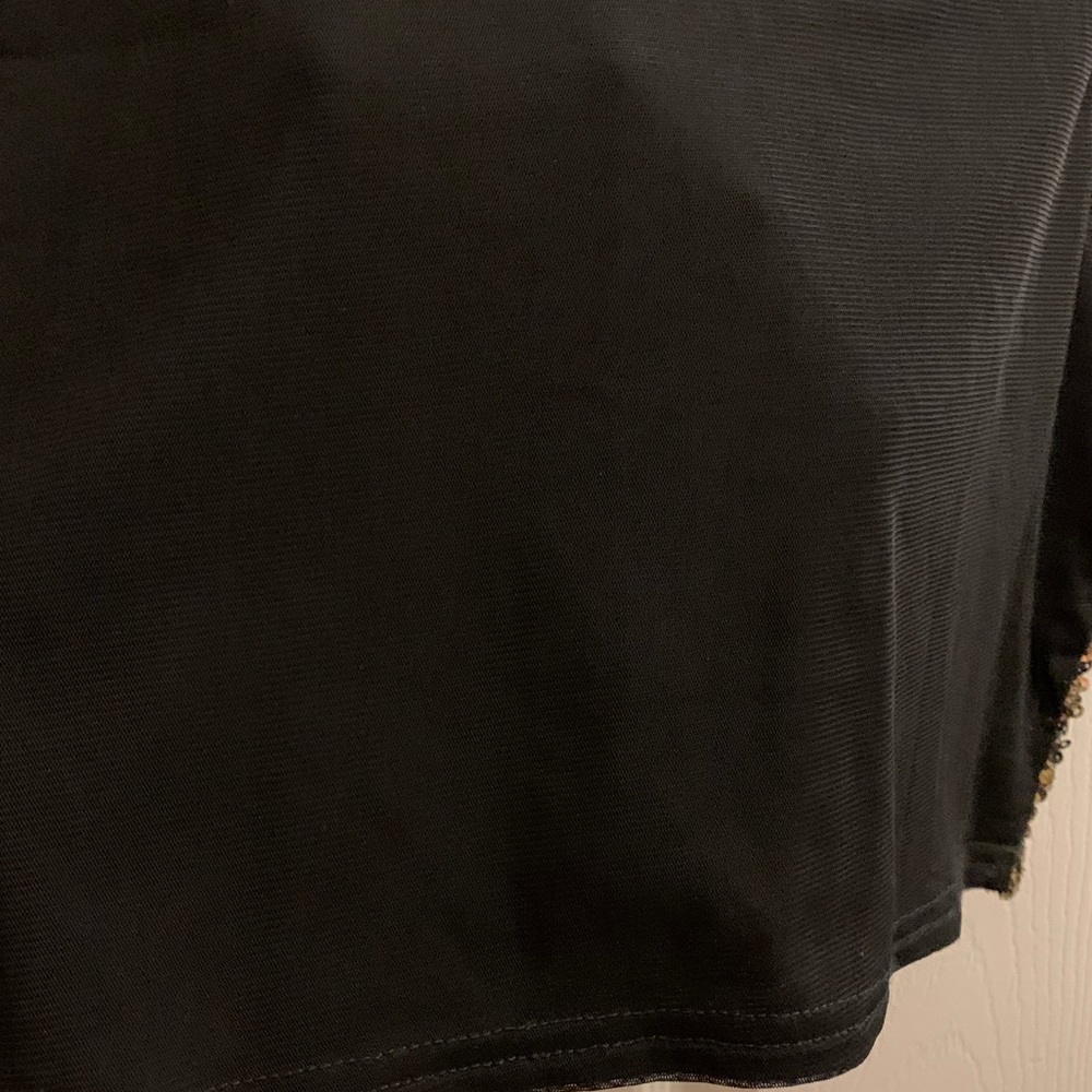 FOREVER21 Festive Sequin Gold/Black Crop Top! - Picture 4 of 5